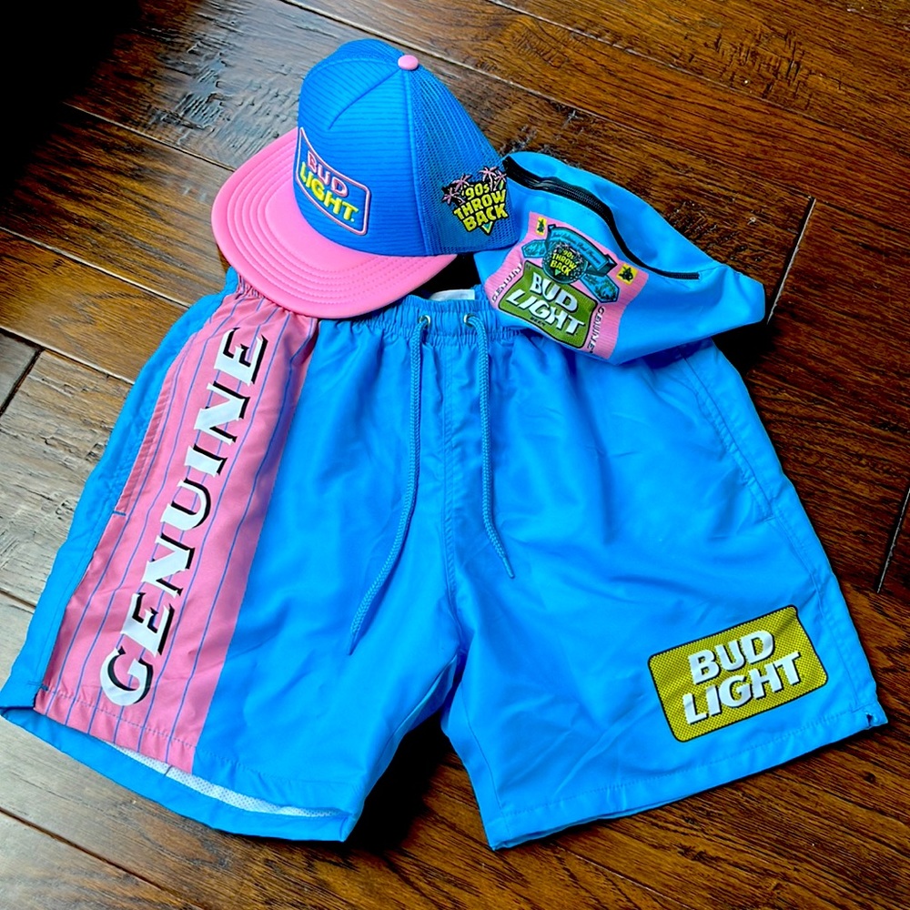 ‘90s Throwback Bud Light Set
